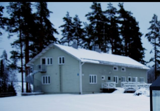 Rautjärven kunnan kanssa syntyi sopimus Kangaskosken rajavartioaseman vuokrauksesta joulukuussa 2019.Lomat peruttiin ja alkoi paikan ehostaminen tulevia avajaisia varten.Jaakko Repo otti tämän nkuvan ensimmäisiä markkinointimateriaaleja varten.